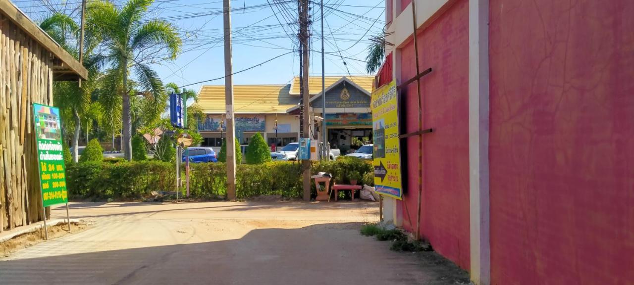 Ruengsrisiri Guesthouse Sukhothai Exterior foto