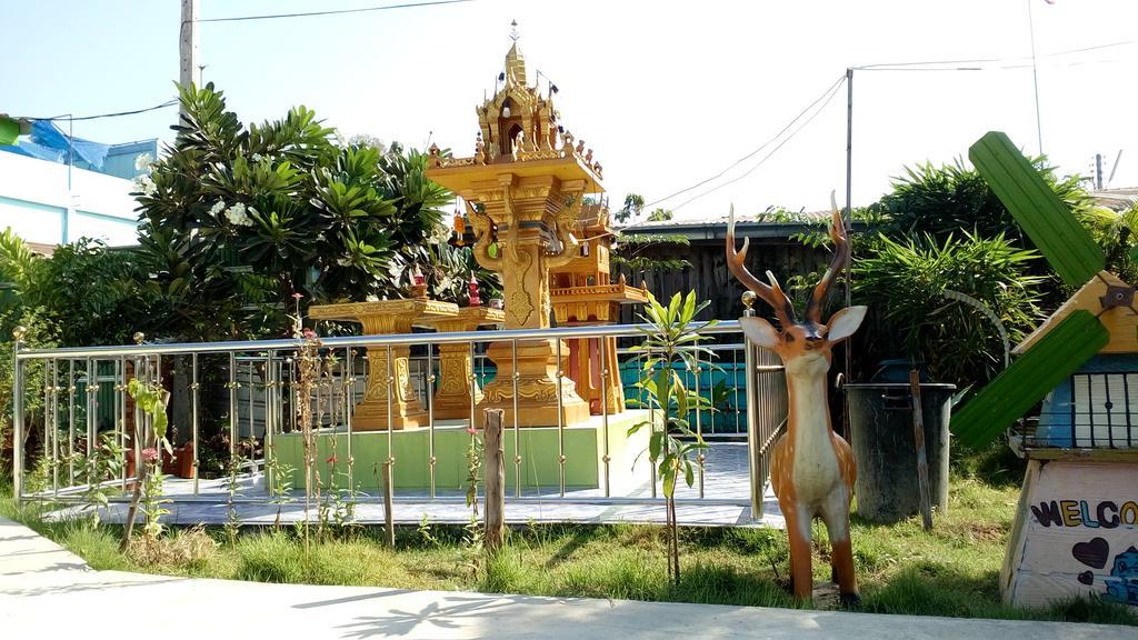 Ruengsrisiri Guesthouse Sukhothai Exterior foto